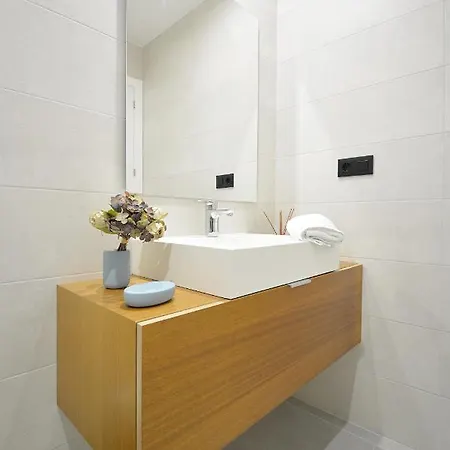 Galihost - Con Piscina En Canelas, شقة *