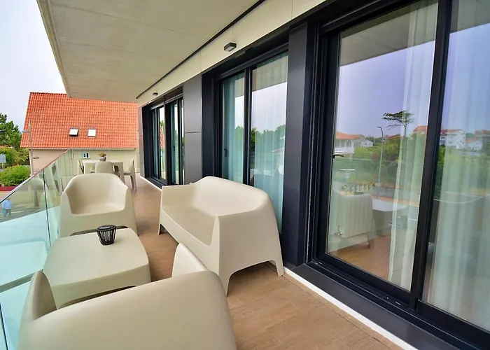 Galihost - Con Piscina En Canelas, 아파트